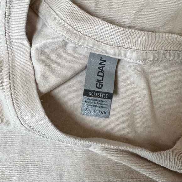 Gov Ball 2021 Red Skyline Tan Tee - Picture 6 of 6